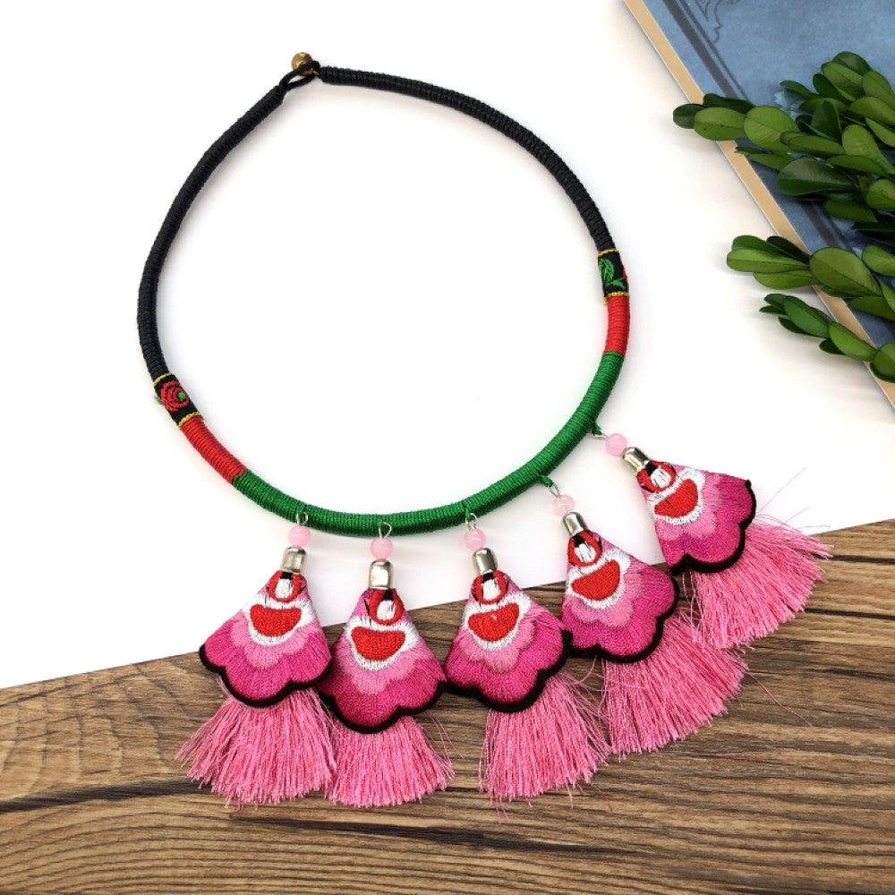 Embroidered Tassel Short Necklace