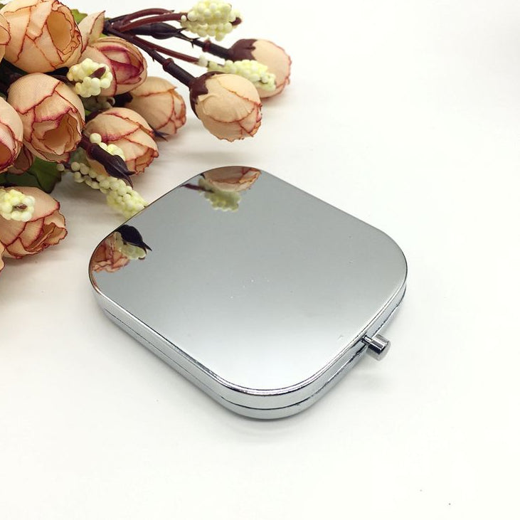 Korean classical shell makeup mirror portable folding mirror creative girl gift mini square small mirror image 5