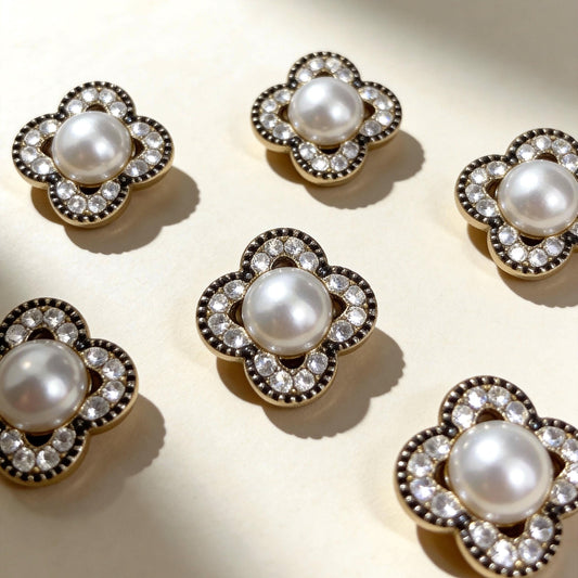 Collection of four‑leaf‑clover pearl crystal decorative charms for cat dog collars | DIY Jade