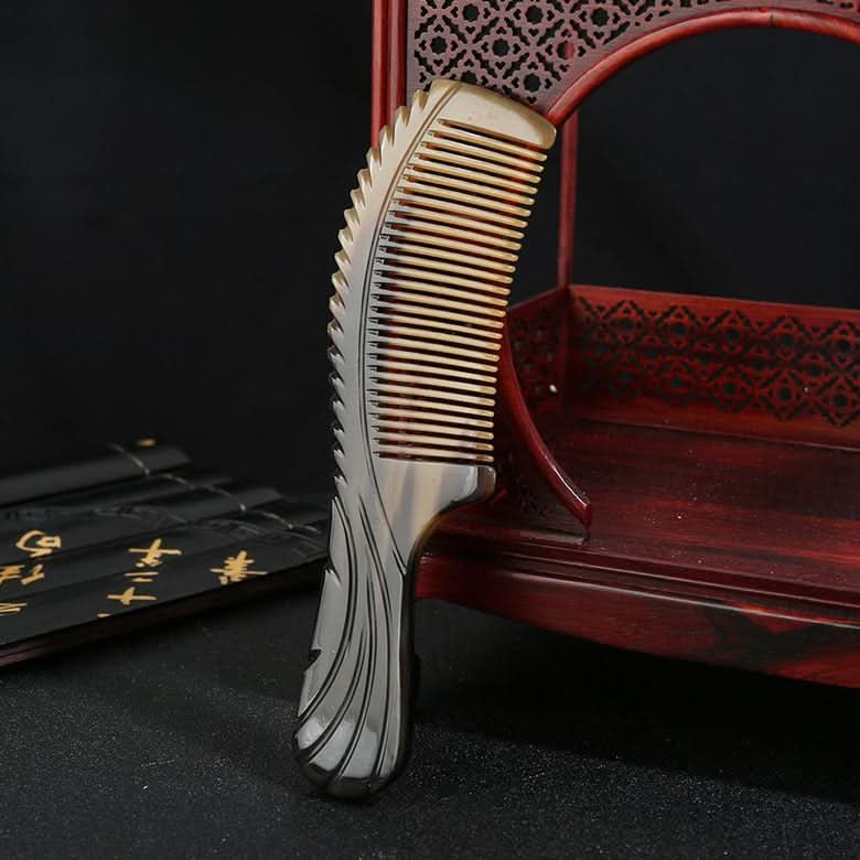 Natural horn blank for comb making