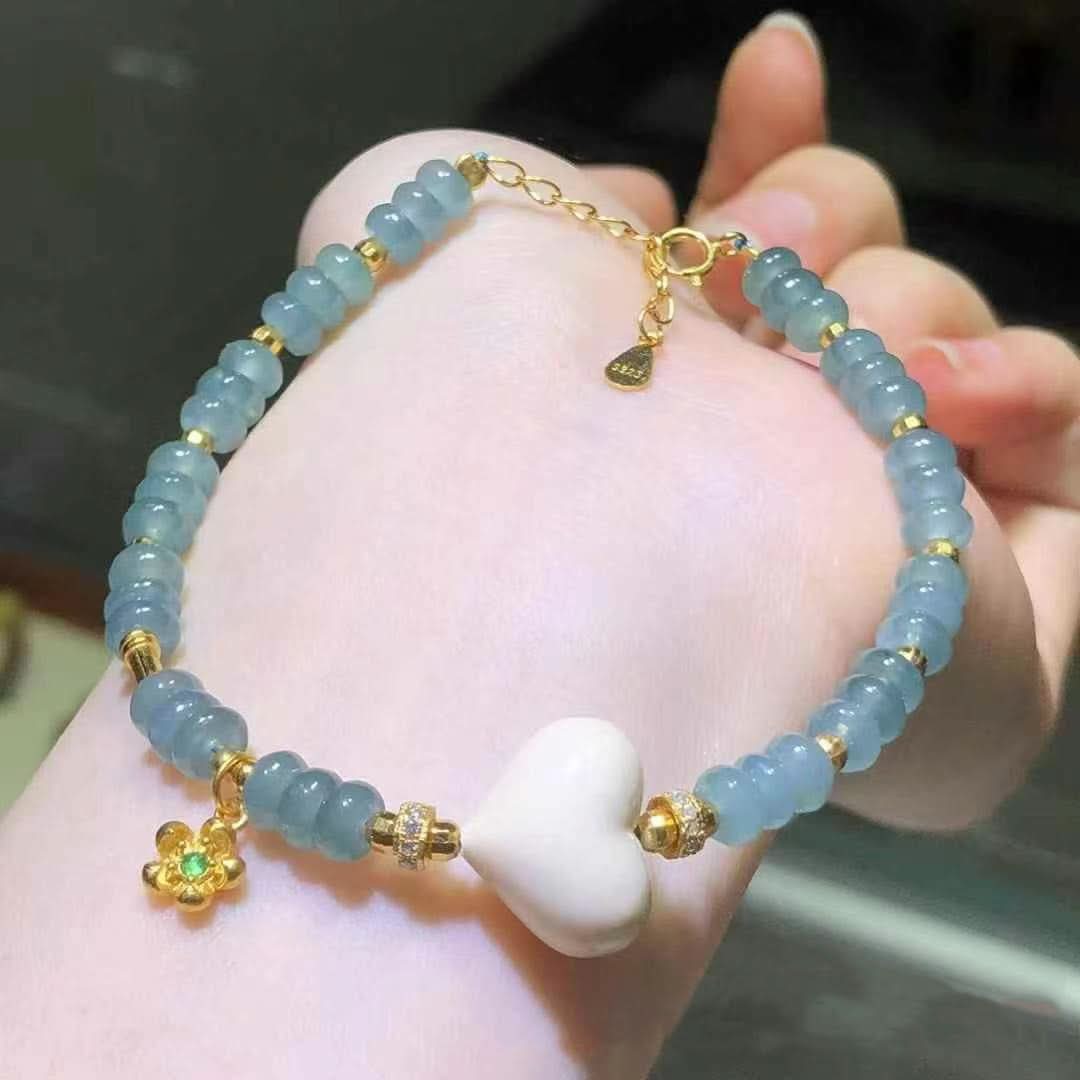 Light blue jadeite disc bead bracelet with white heart charm | DIY Jade