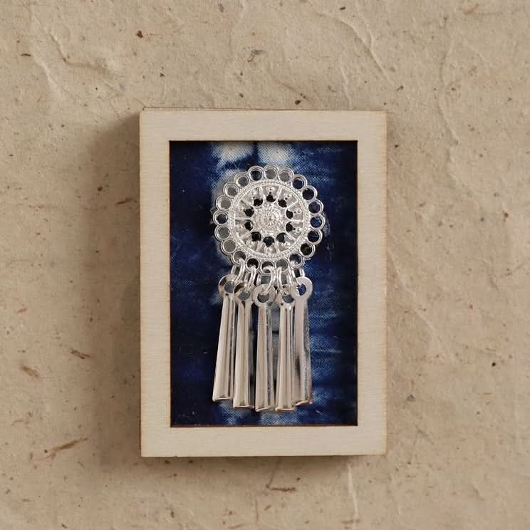 Long bar single tassel embroidery brooch 01