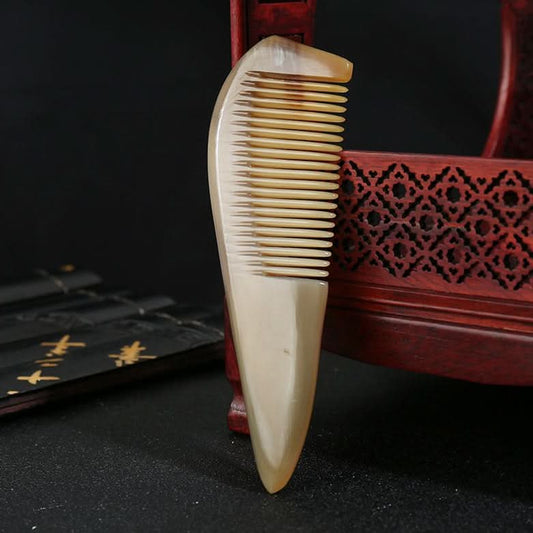 Handmade natural horn hair comb