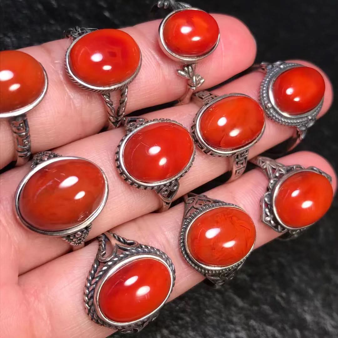 Vintage silver rings with large red agate cabochons, hand held | DIY Jade