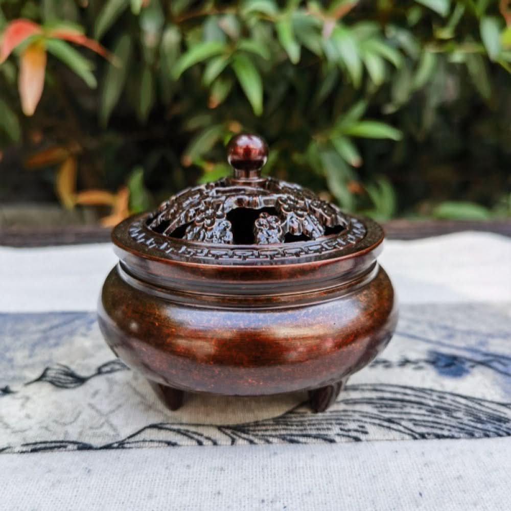 Reddish-brown three-legged incense burner with carved lid, traditional oriental decor | DIY Jade