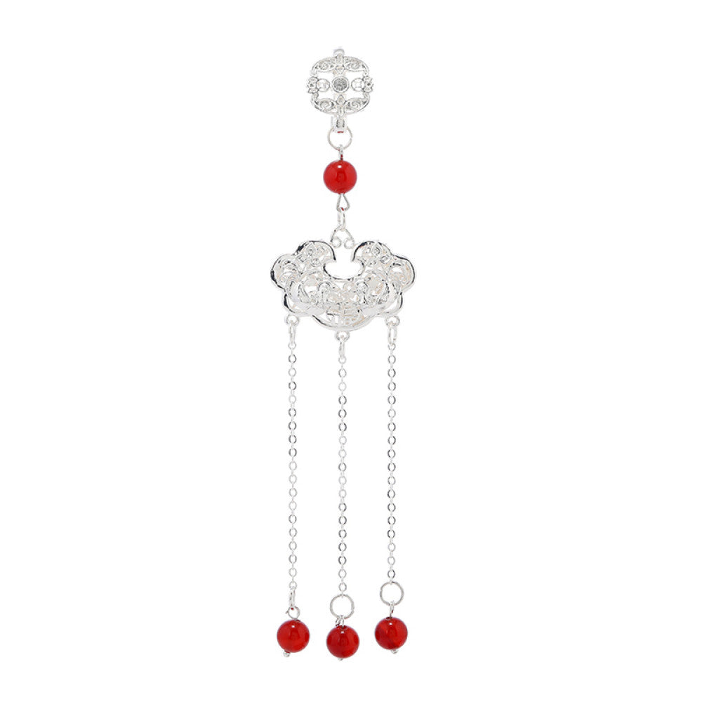 Boho vintage ethnic silver hair pendant with Chinese knot detail, intricate lock charm and red bead tassels, styled on a wooden display hook, ideal for bohemian and traditional fashion enthusiasts in the US 04