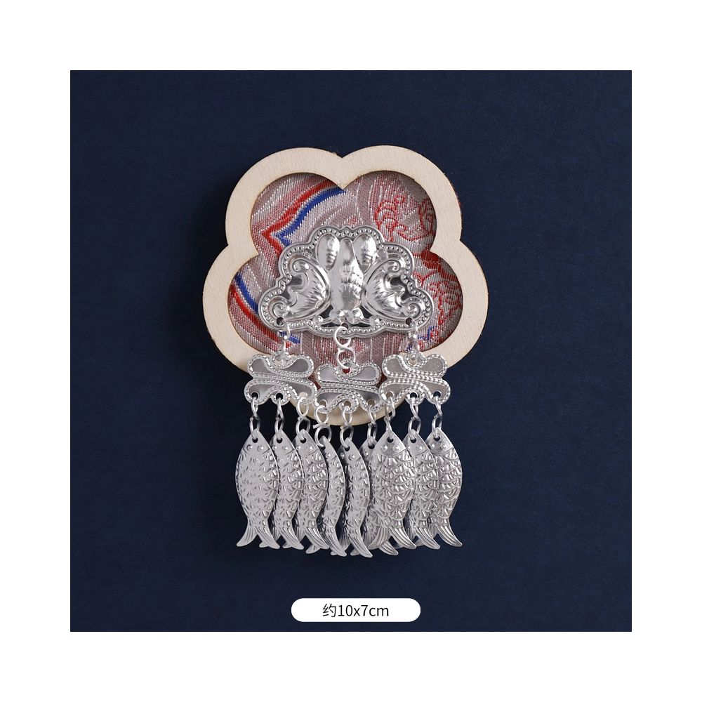 Pink flower-shaped refrigerator magnet with dangling beads