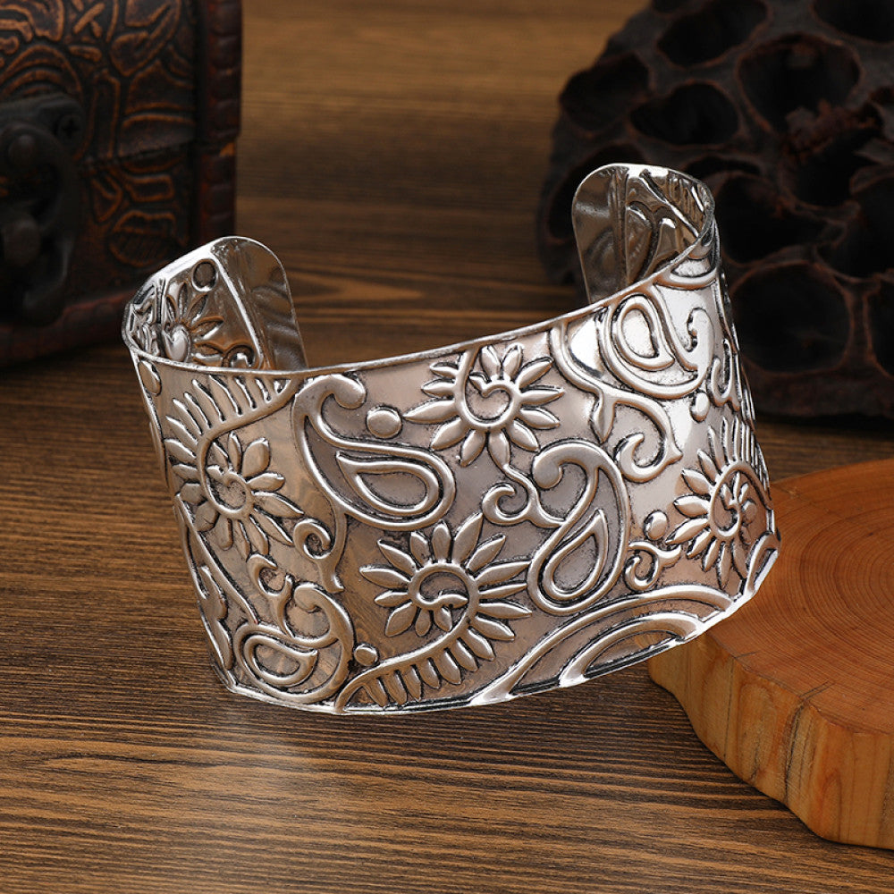 Wide Silver Bangle 12