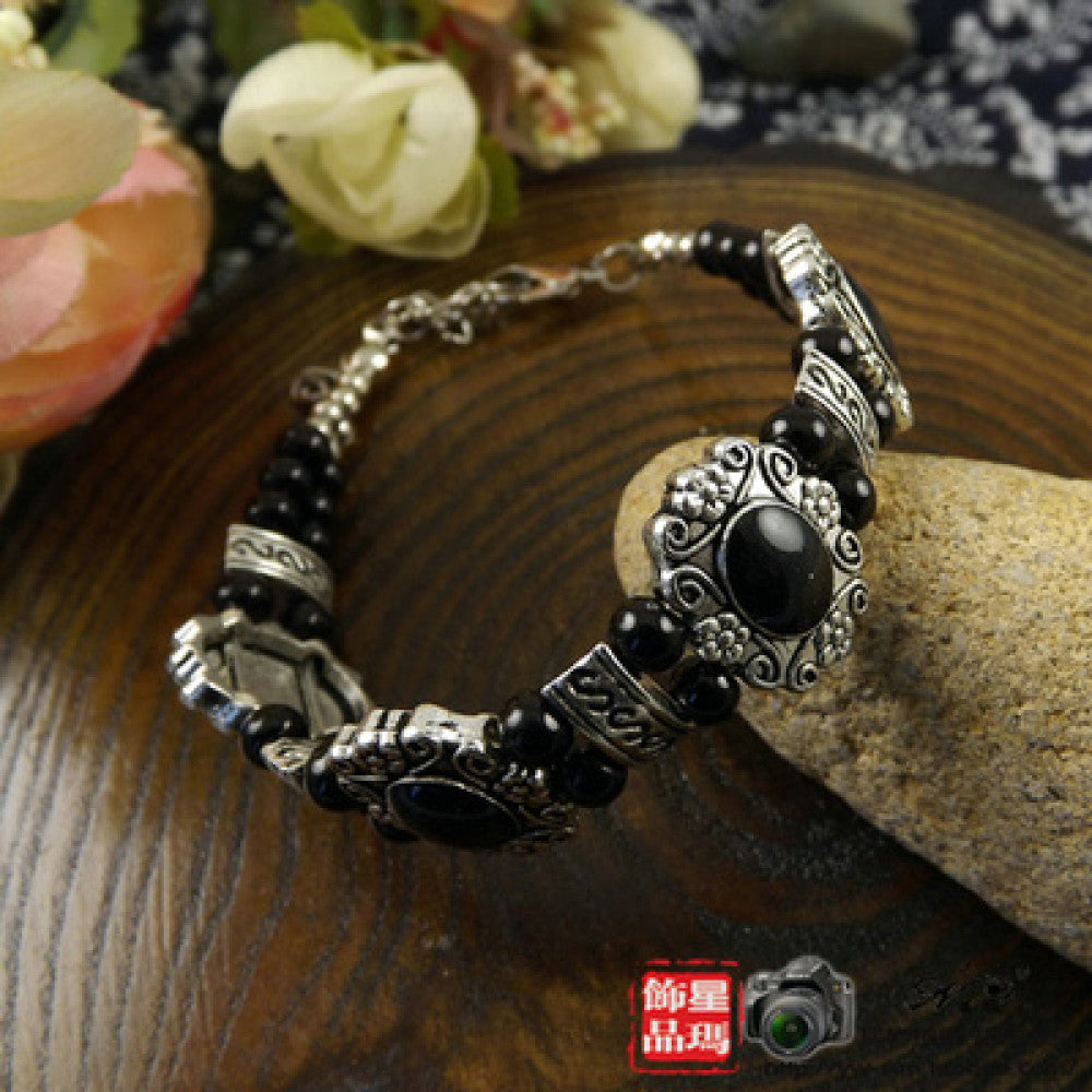 Vintage black onyx silver ethnic cuff bracelet | DIY Jade
