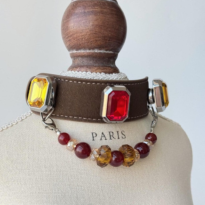 Gemstone pet collar on a display stand — agate bead drop version|DIYJade