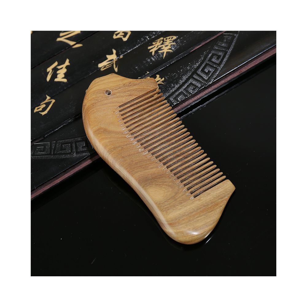 Curved handle green sandalwood hair comb