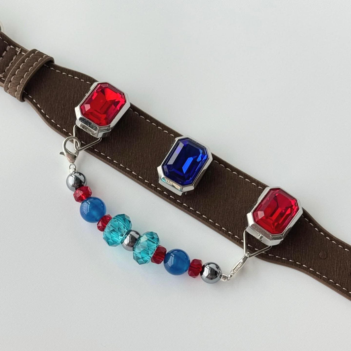 Dark brown pet collar fitted with mixed‑color rectangular gem dangle charms | DIY Jade
