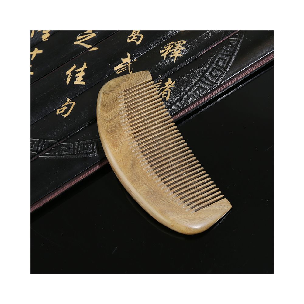 Fine tooth green sandalwood wooden comb