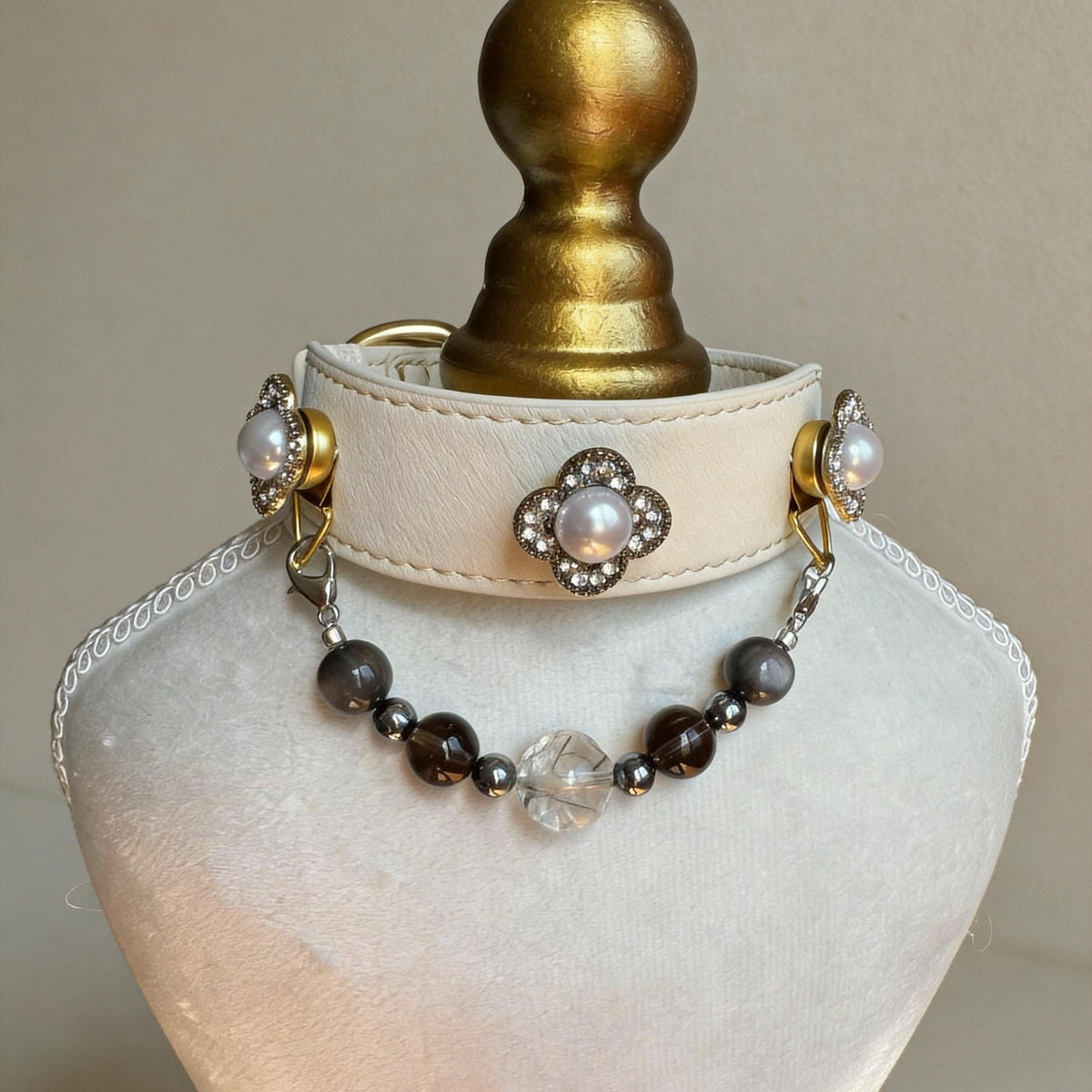 Front shot cream leather pet collar with four-leaf pearl crystal and polished dark jade beads | DIY Jade