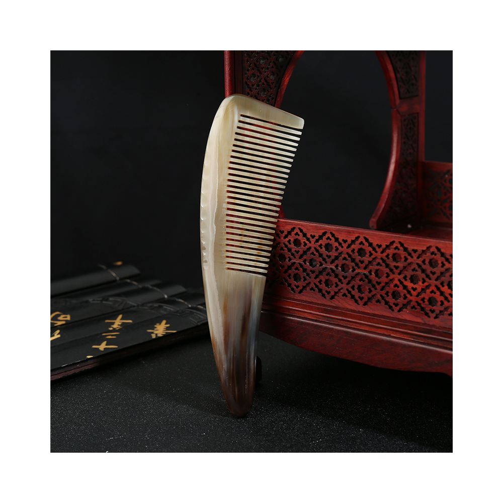 Natural horn raw material for comb