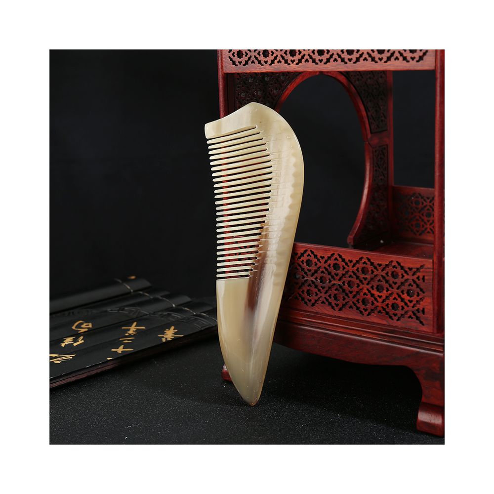 Natural horn raw material for comb