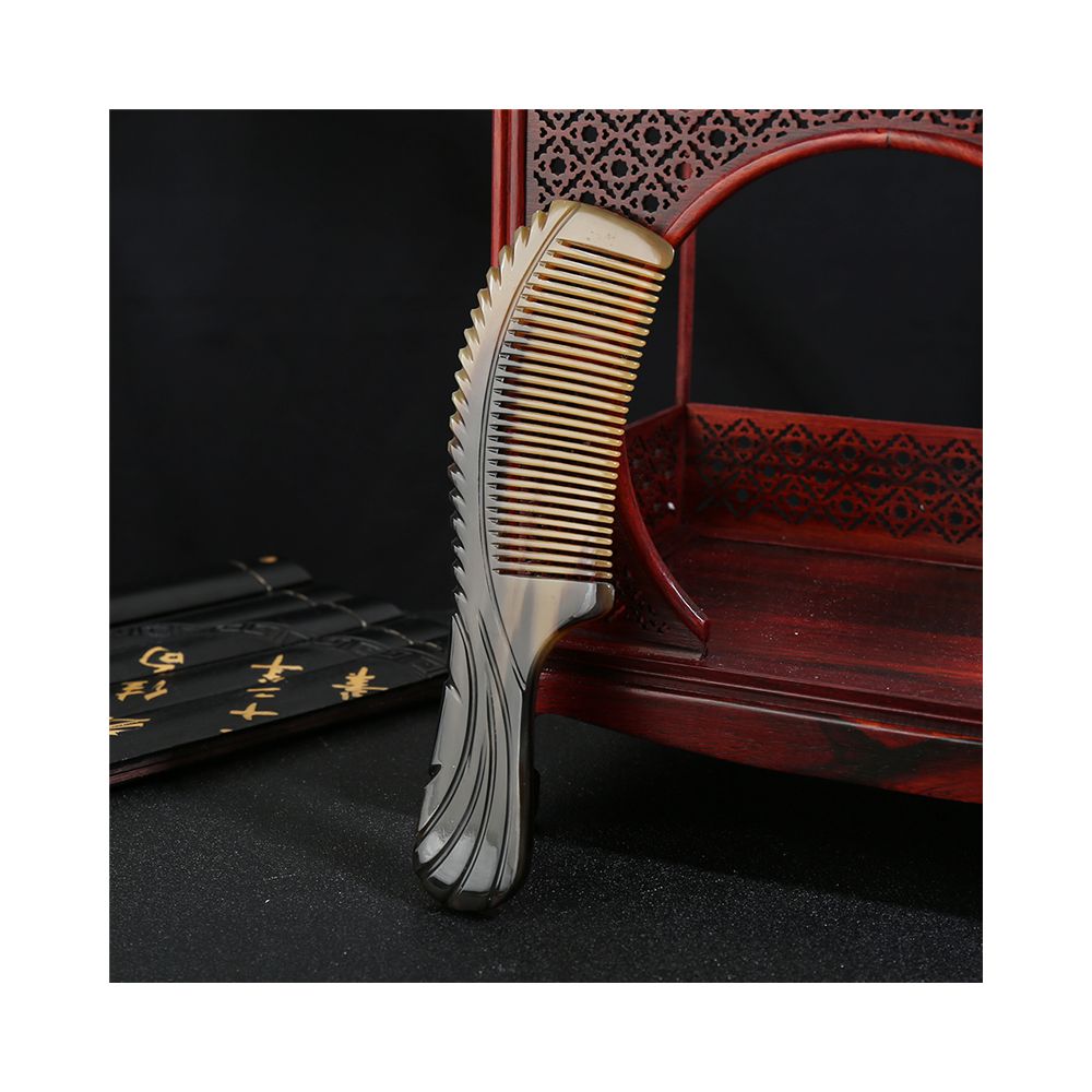 Natural horn blank for comb making