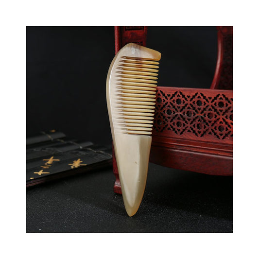 Handmade natural horn hair comb