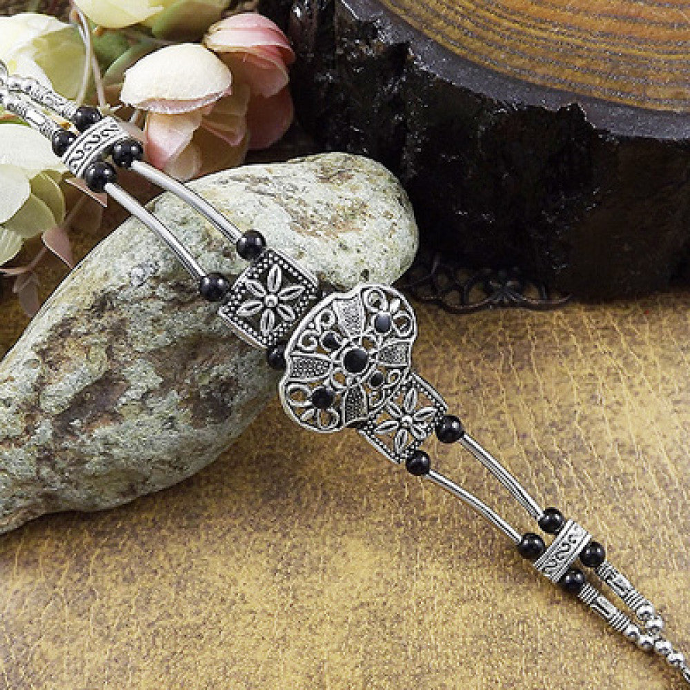 Vintage plain silver carved ethnic bracelet | DIY Jade
