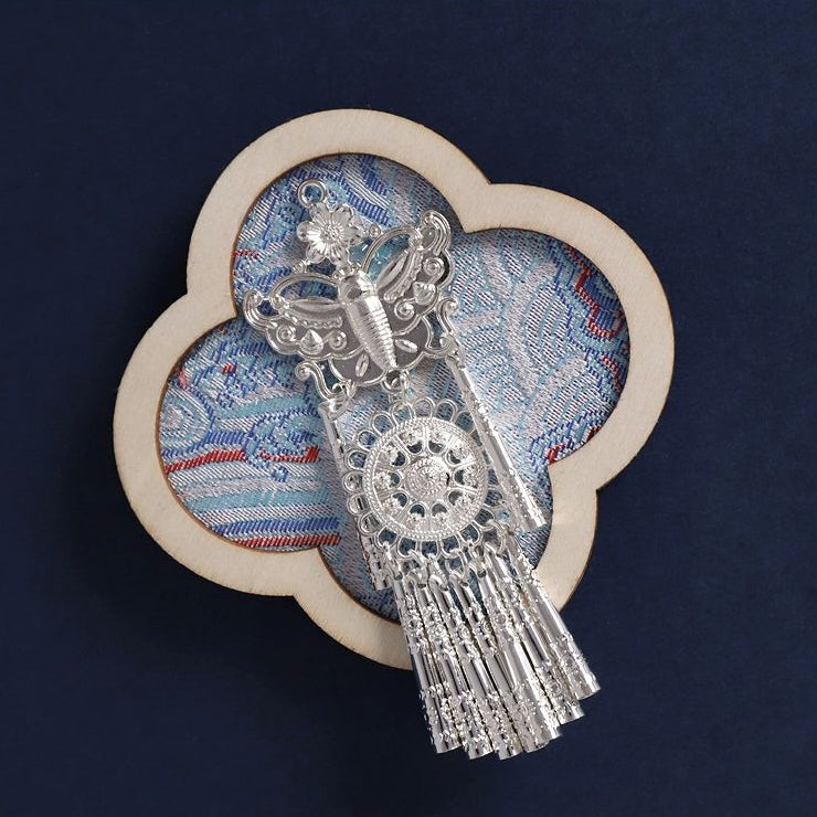 Four‑petal flower wooden fridge magnet, imitation Miao silver pendant