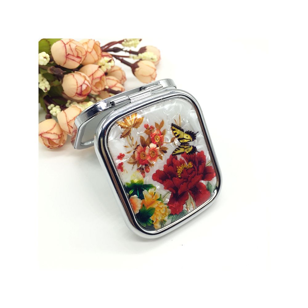 Square pill box with built-in mirror detail